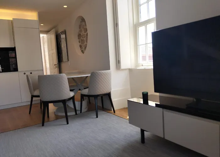 Timeless Elegance Boutique For Two * Porto